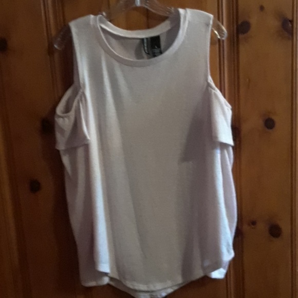 Shirt - Picture 2 of 3